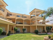 Top Floor Penthouse 3 Bedroom Apartment 10mins from Marina