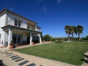4 Bed Magnificent Villa With Great Views in Loulé