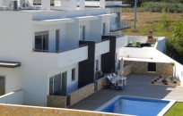Group of 3 townhouses - shared pool minutes from beach