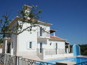 Villa in Santa Barbara de Nexe