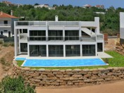 Fantastic priced ultra modern Villa in central Algarve