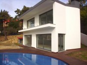 Modern villa in peaceful surroundings