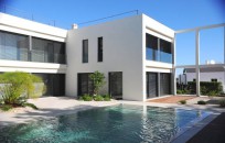 Modern Villa with great views across Tavira to the sea