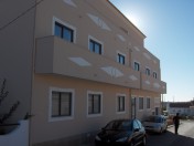 Several 3 Bedroom Apartments