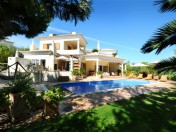 Luxurious 5 Bedroom modern Villa