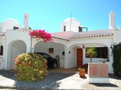 2 Bedroom Townhouse Close to Carvoeiro