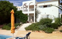 Detached 4 bedroom villa with seaview in lagos
