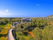 Architectural masterpiece in Vale d'Eguas