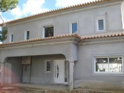 Large villa - great opportunity!