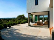 A Luxurious and Modern Villa