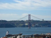 Renovated City Centre Apartment with Fantastic River Views 