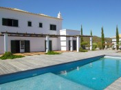 A brand new 5 bedroom villa in Tavira