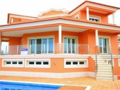 Beachfront Villa Praia Del Rey