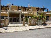 Beautiful 3 bedroom Townhouse with pool