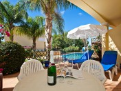 Superb townhouse in mature location