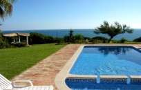 Stunning 4 bedroom ocean front Villa with pool and Sea Views