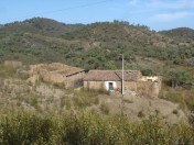 Large Plot ( 55,15 acres ) comprising of several ruins 