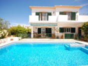 Lovely and Bright Detached Villa with swimming pool 