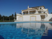 6 Bedroom Villa Exceptionally located 