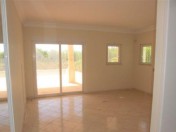 Beautiful 4 bedroom house with nice views in Luz, Lagos