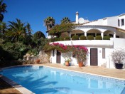 Charming Villa in Carvoeiro with Sea Views