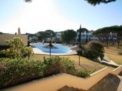 Adjacent to Vale do Lobo golf resort