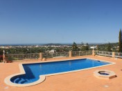 Traditional villa with fabulous views,Quiet neighbourhood