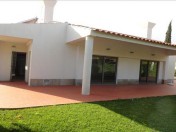 Lovely 4 bedroom home in Vale do Lobo 