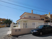 Lovely 3 Bedroom Villa - Cascais Walking Distance to the Sea