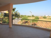 Very Large apartment walking to the Marina- Quality complex