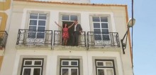 TV - Live here buy this in Lisbon - Portugal Property