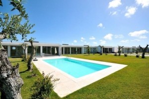 Silver Coast Property: Picture Perfect